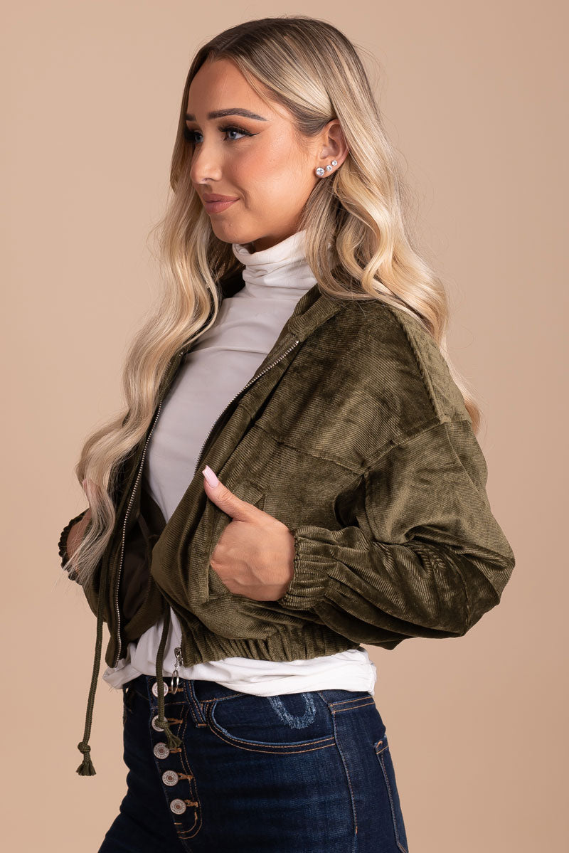 boutique long sleeve olive green cropped jacket