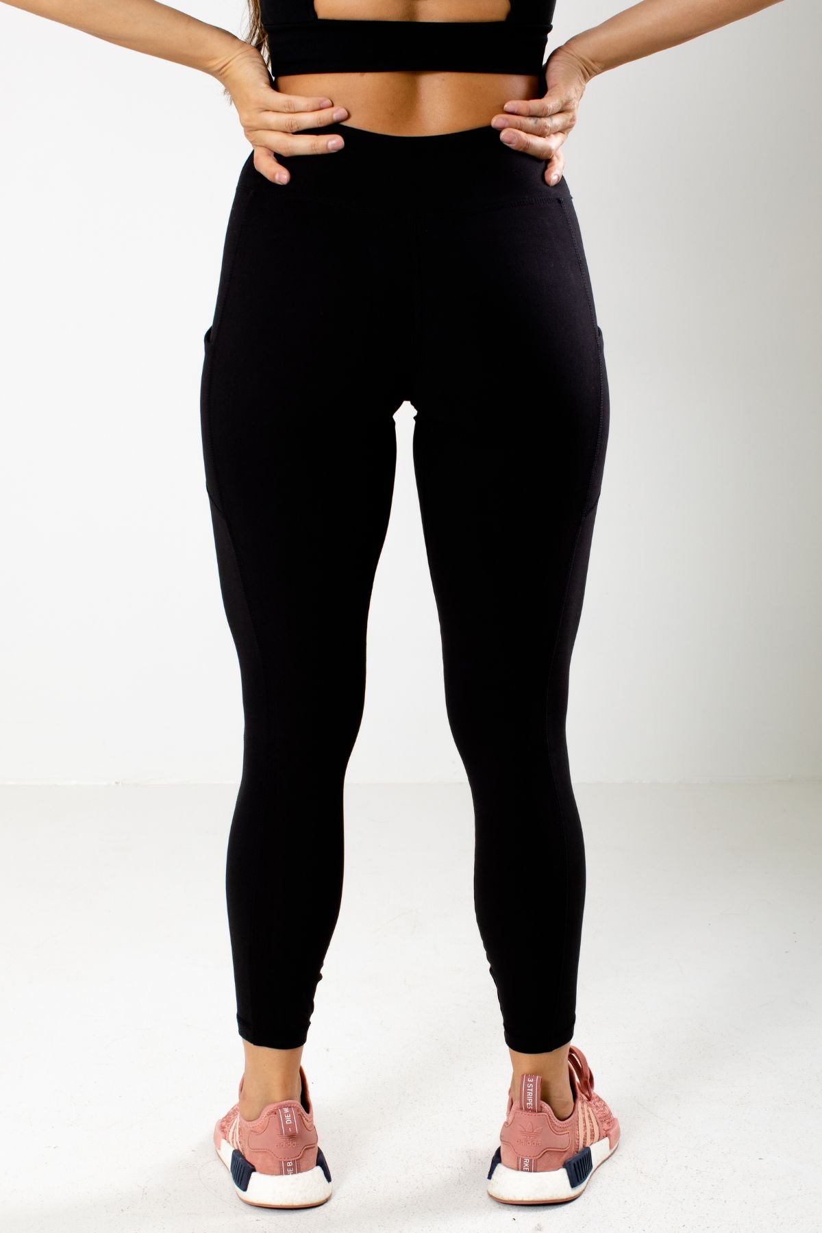 Women's Black Side Pocket Boutique Activewear Leggings