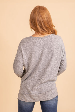 Womand v neck long sleeve gray top