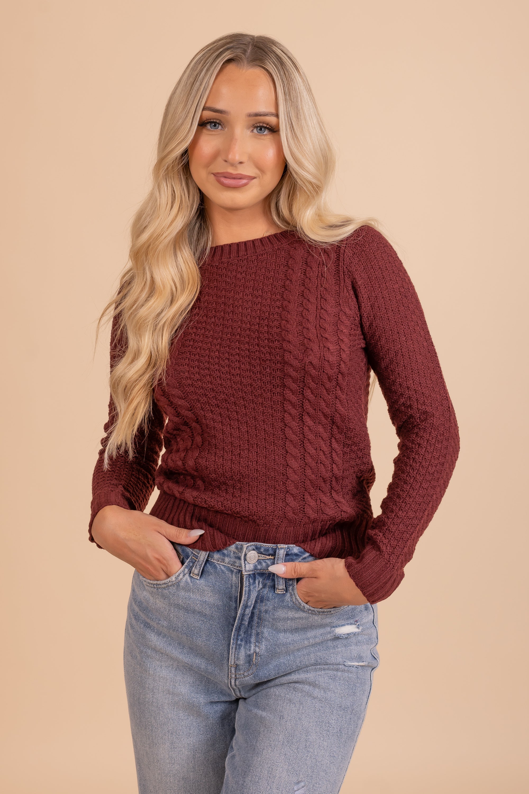 Round Neck Cable Knitted Sweater