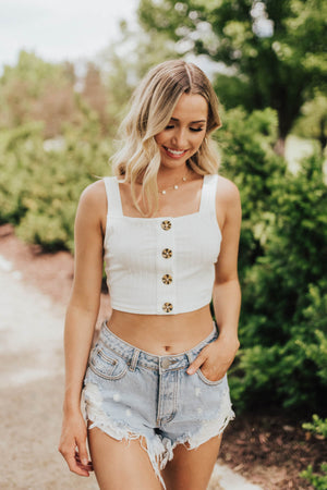 Outdoor white crop top with shorts