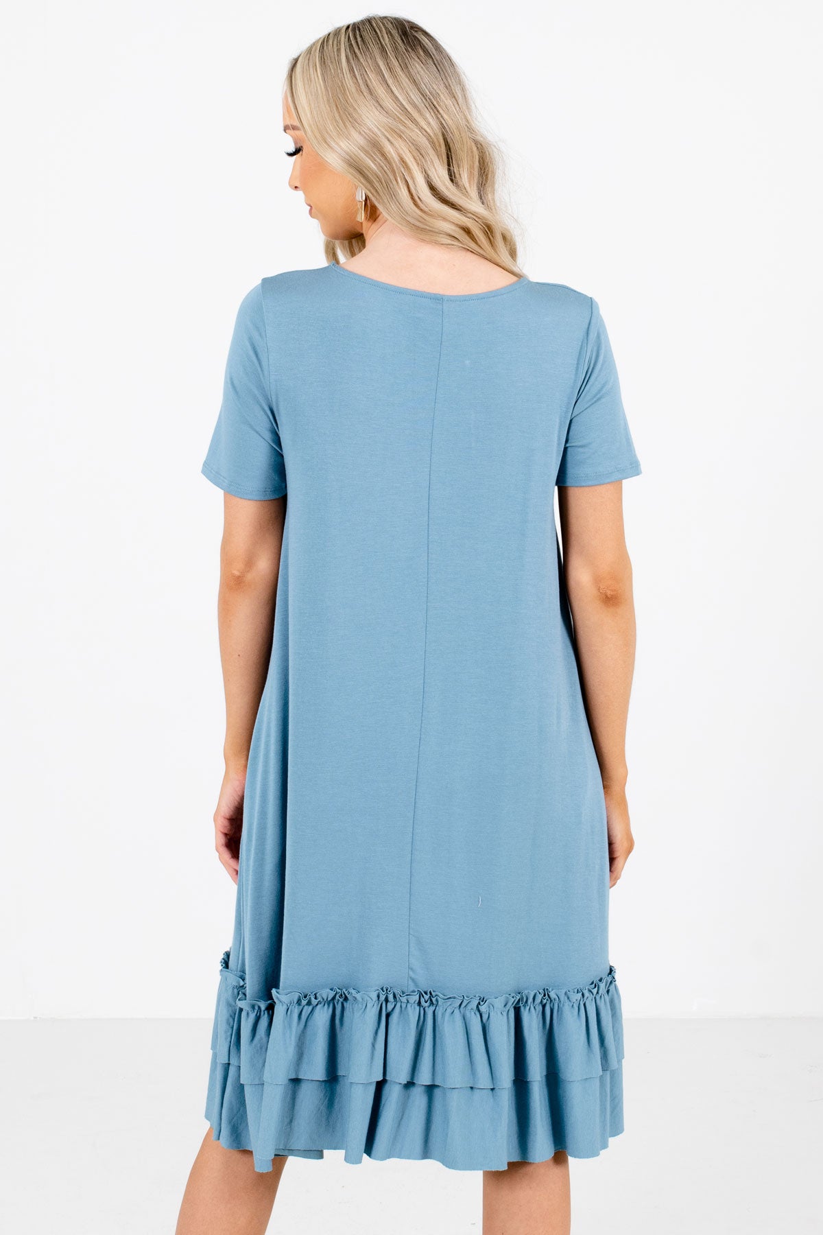 Women's Blue Round Neckline Boutique Knee-Length Dress