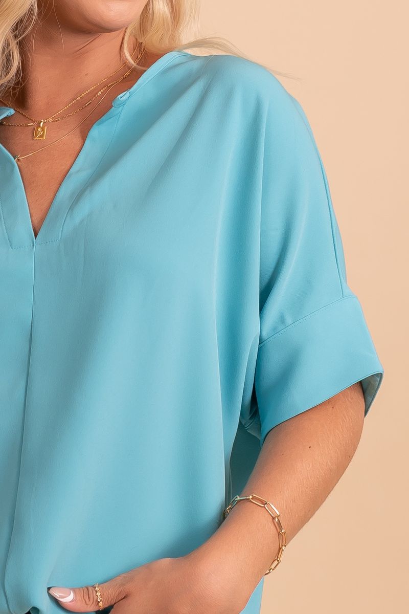 Women's blouse with short sleeves