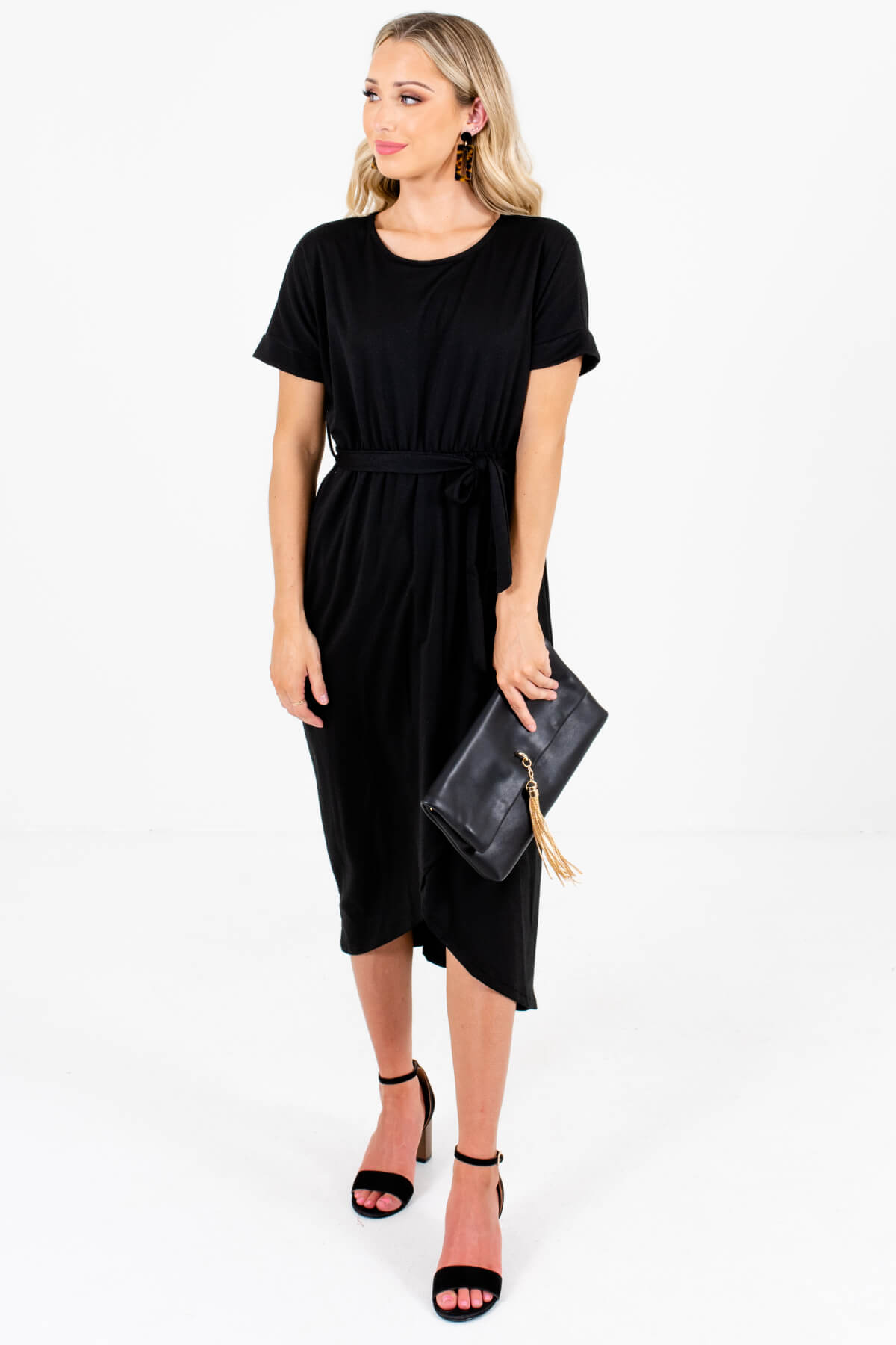 Women's Black Round Neckline Boutique Knee-Length Dress