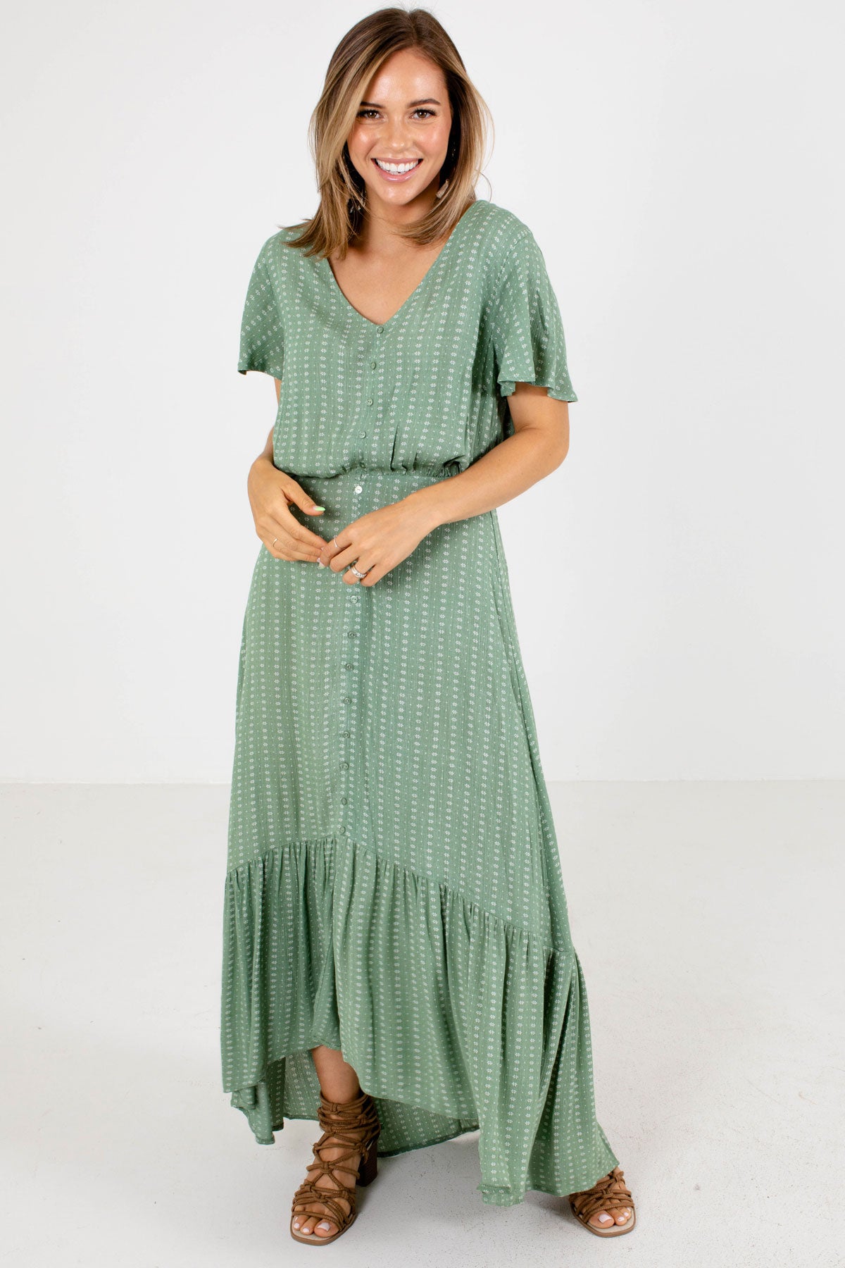 Women's Green V-Neckline Boutique Maxi Dress