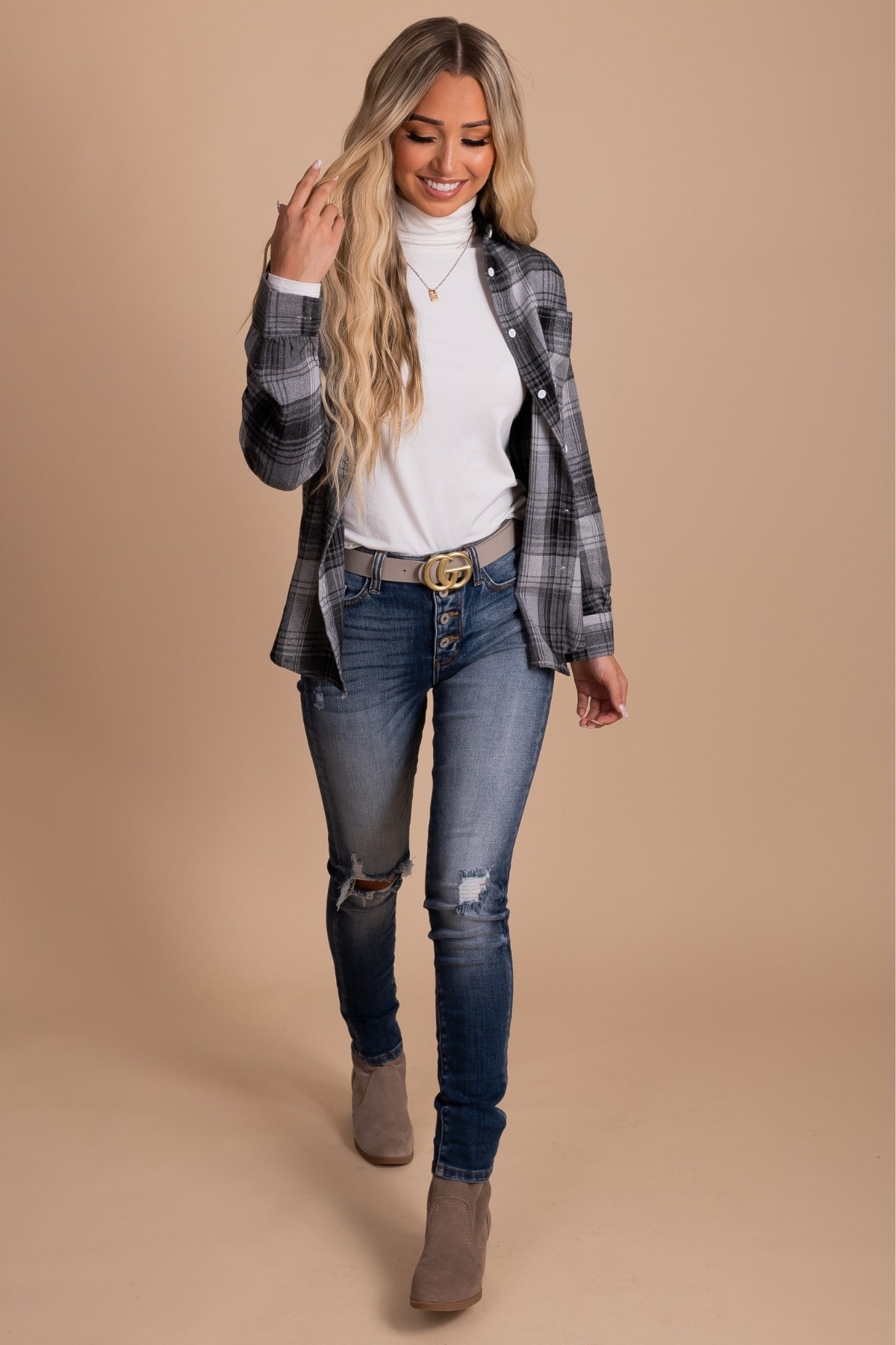 Fall outfit with long sleeve plaid button-up shirt jacket