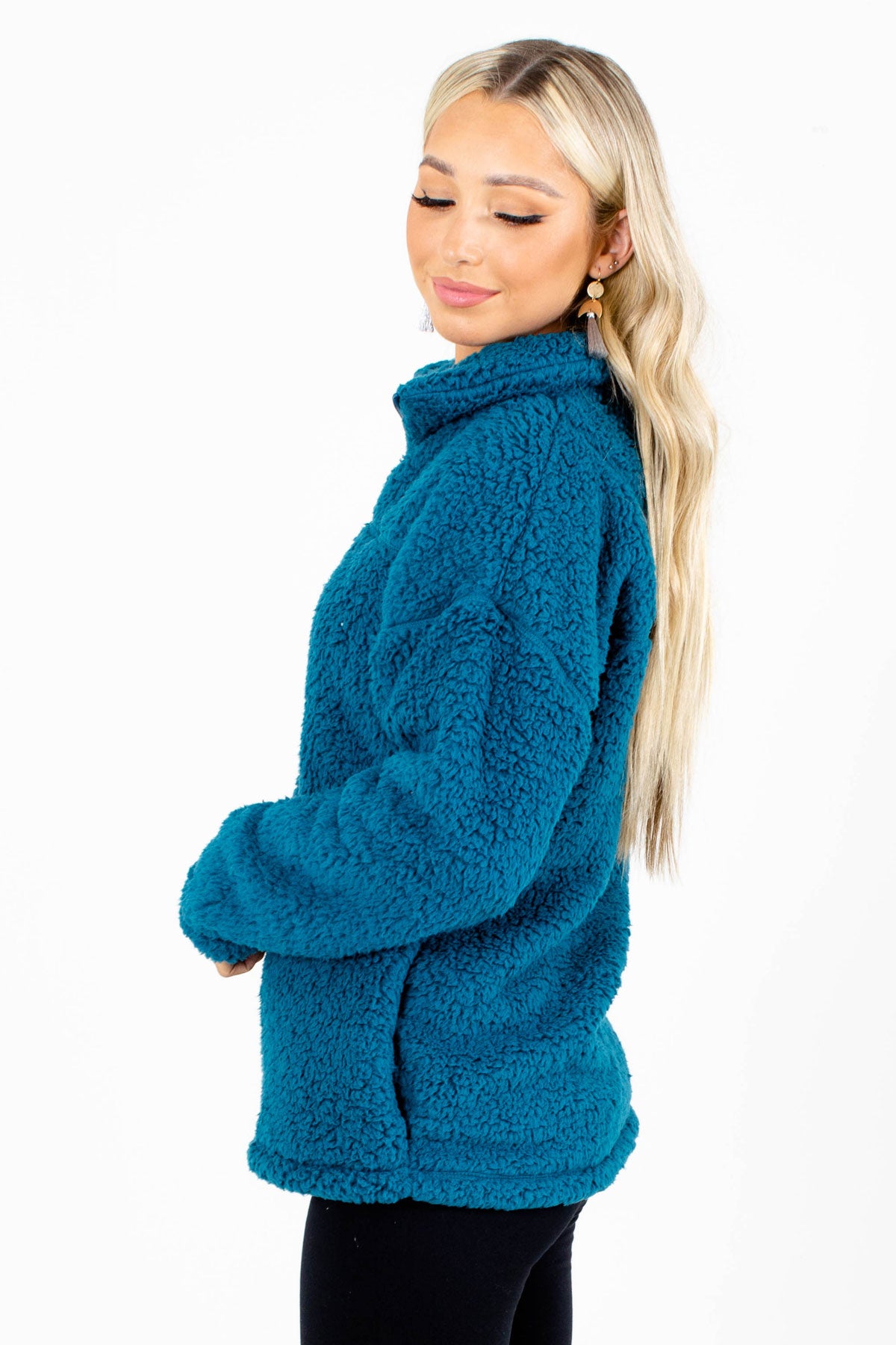 In a Daze Sherpa Pullover | Boutique Pullovers for Women - Bella Ella ...