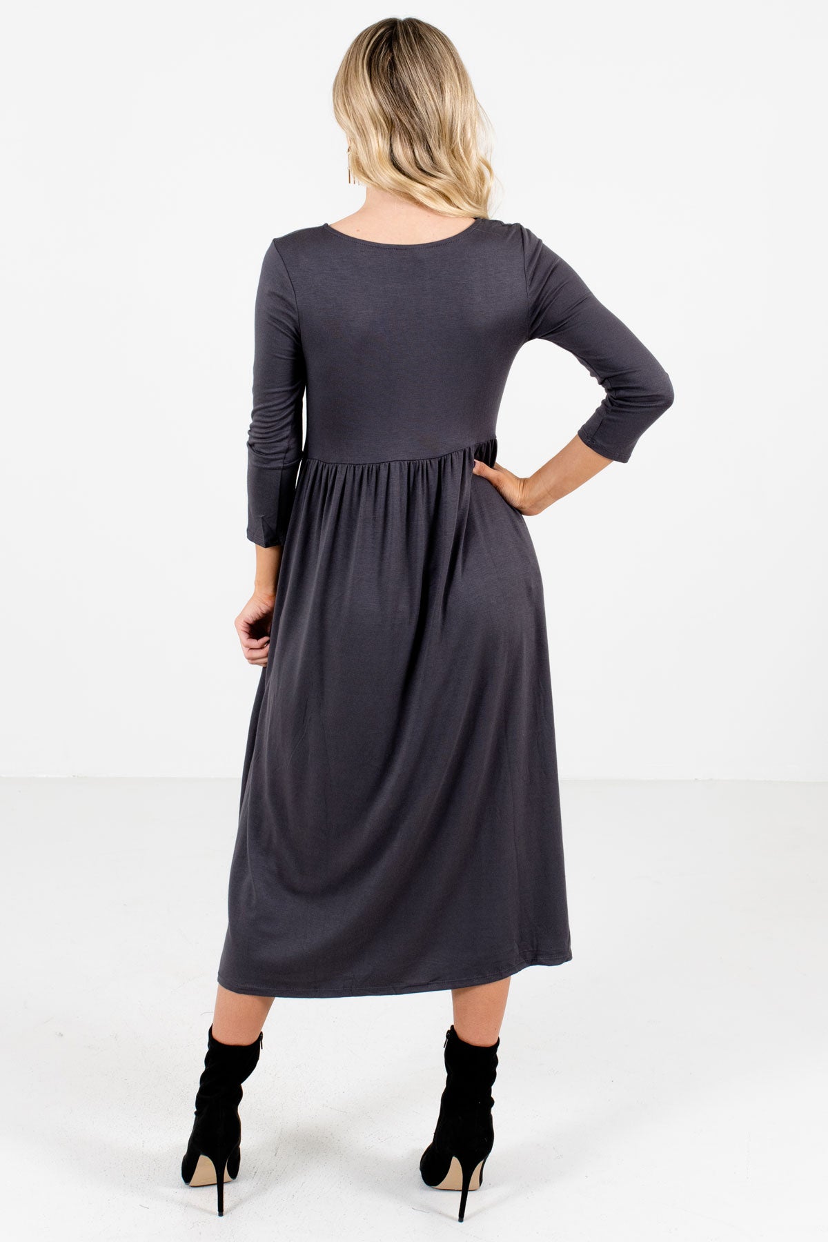 Women’s Gray Round Neckline Boutique Midi Dress
