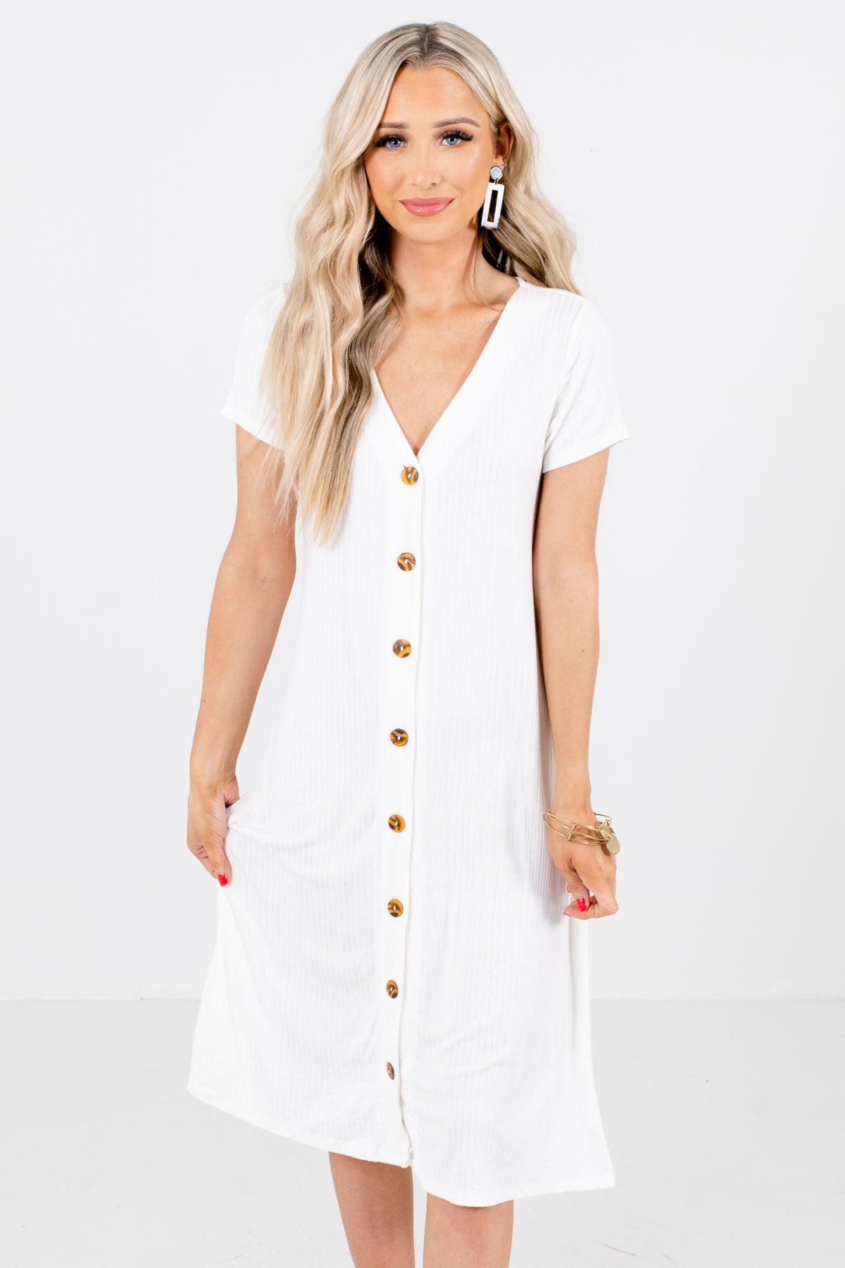 Women's White Flowy Silhouette Boutique Midi Dress