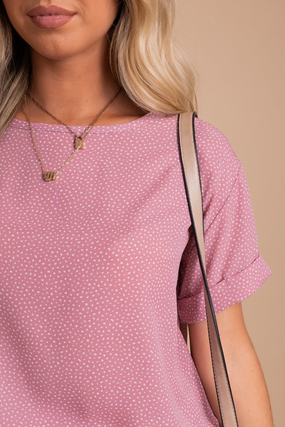 Short Sleeves Blouse with Round Neckline and Patterned Fabric in Pink