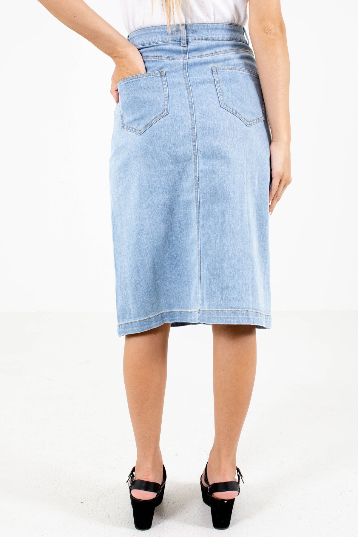 Women's Blue Denim Knee-Length Boutique Skirt with Pockets