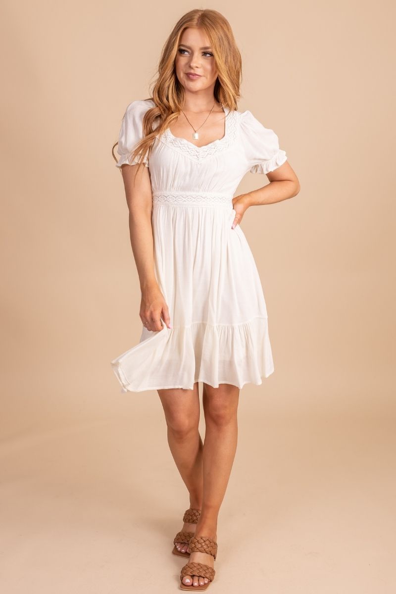 Lace detail on white dress