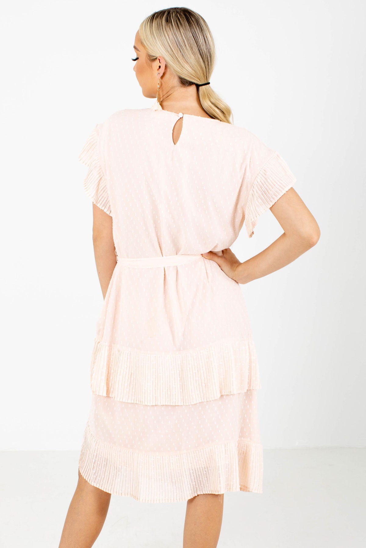 Women's Pink Keyhole Back Boutique Knee-Length Dress