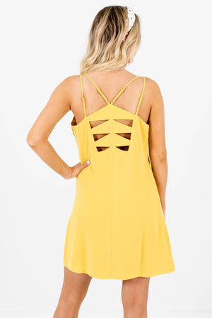 Women's Yellow Back Cutout Detailed Boutique Mini Dress