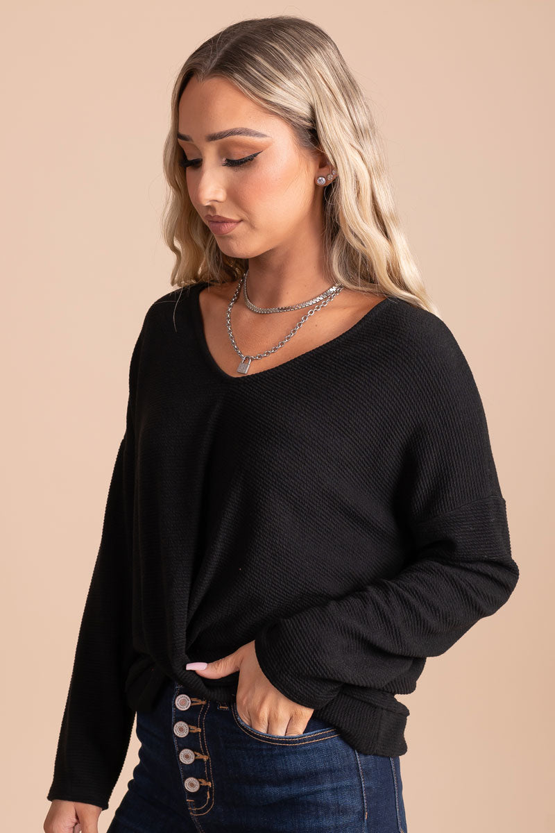 boutique women's black long sleeve pullover