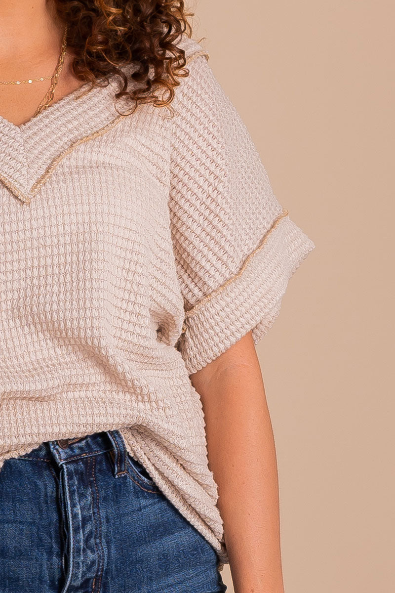 boutique v-neck short sleeve sweater