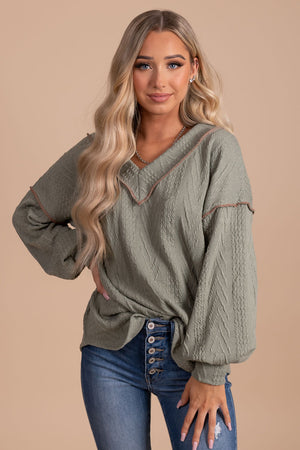 fall and winter light gray puff sleeve sweater
