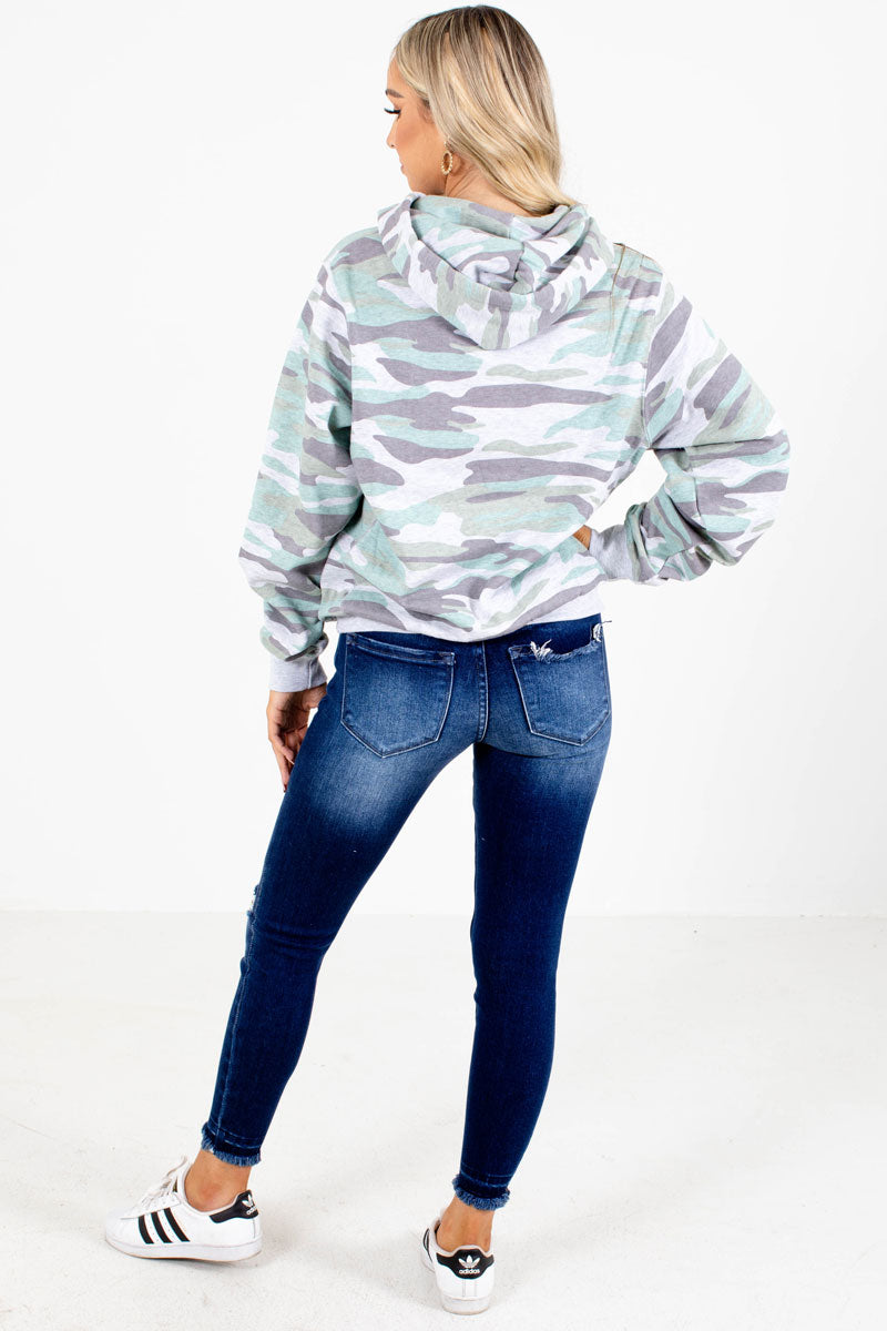 boutique women's camoflage hooded top for spring and fall
