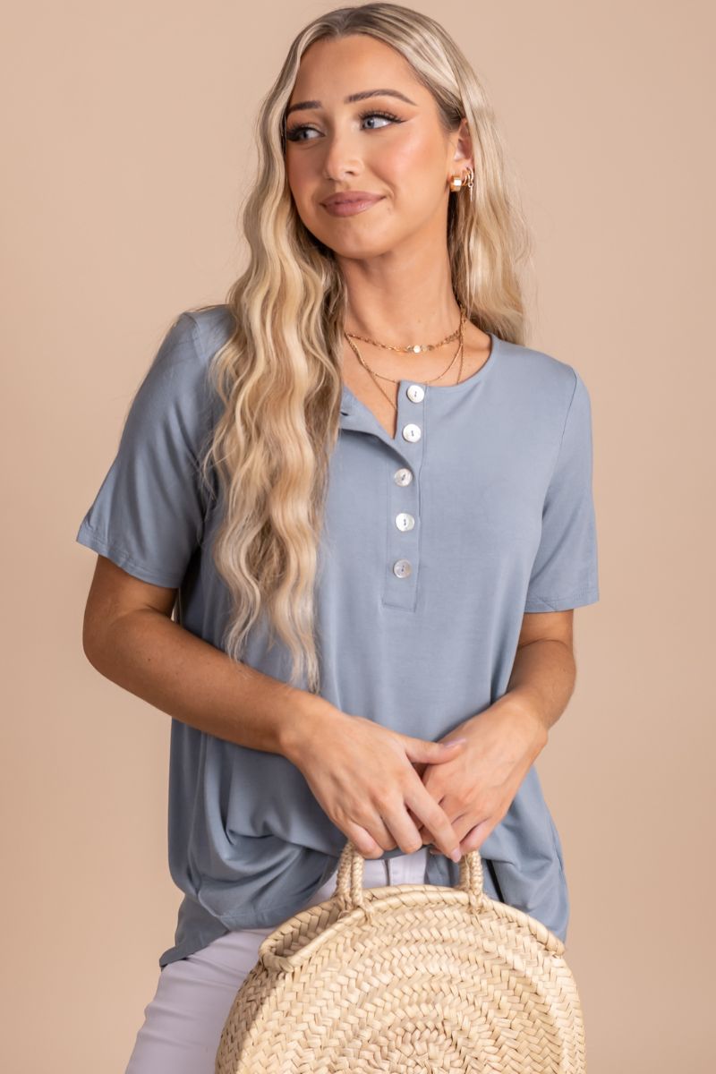 Loving Life Button Accent Top