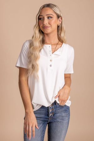 Loving Life Button Accent Top