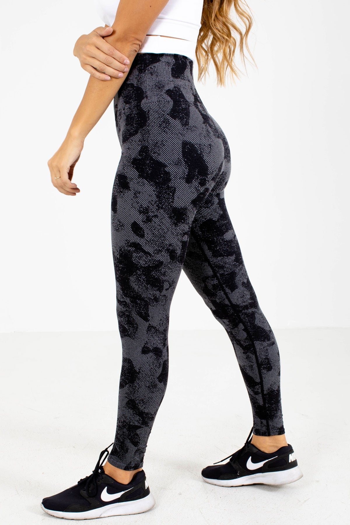 Women's Navy Blue & Black Camouflage Printed Slim-Fit Tights – bukkumstore