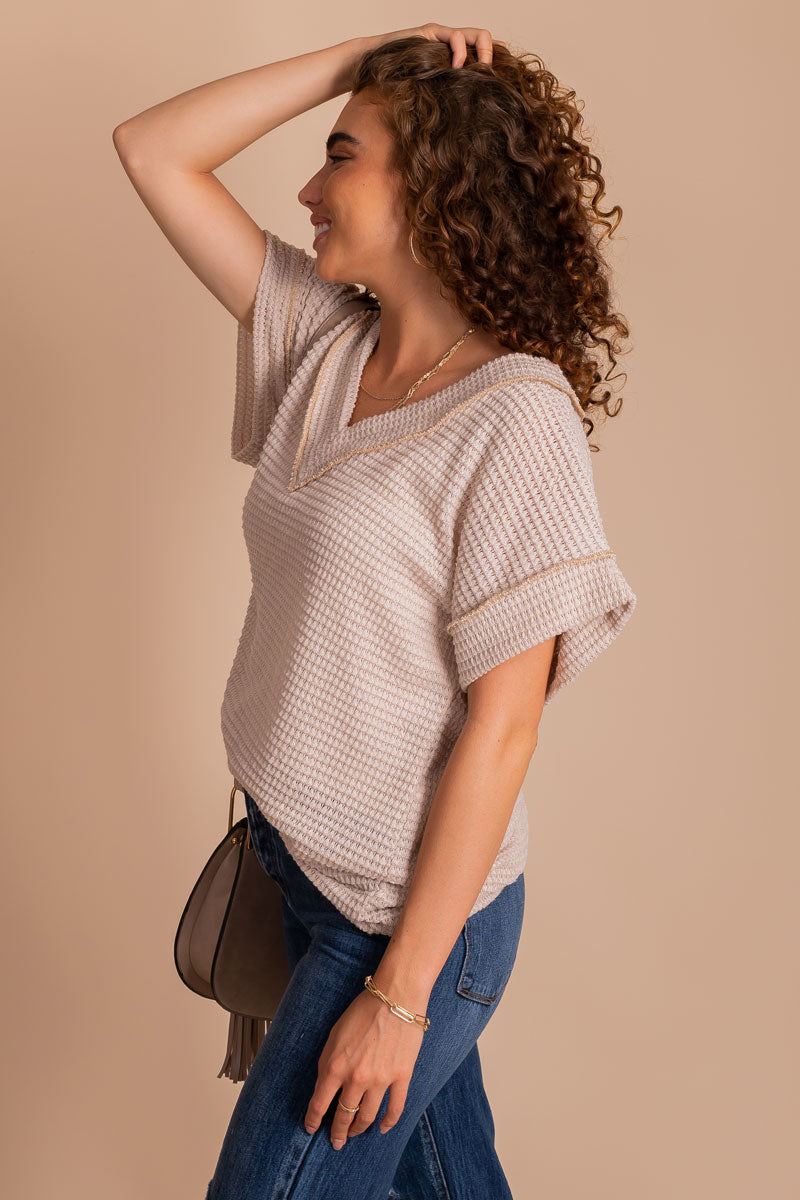 women's short sleeve knit top for summer and fall