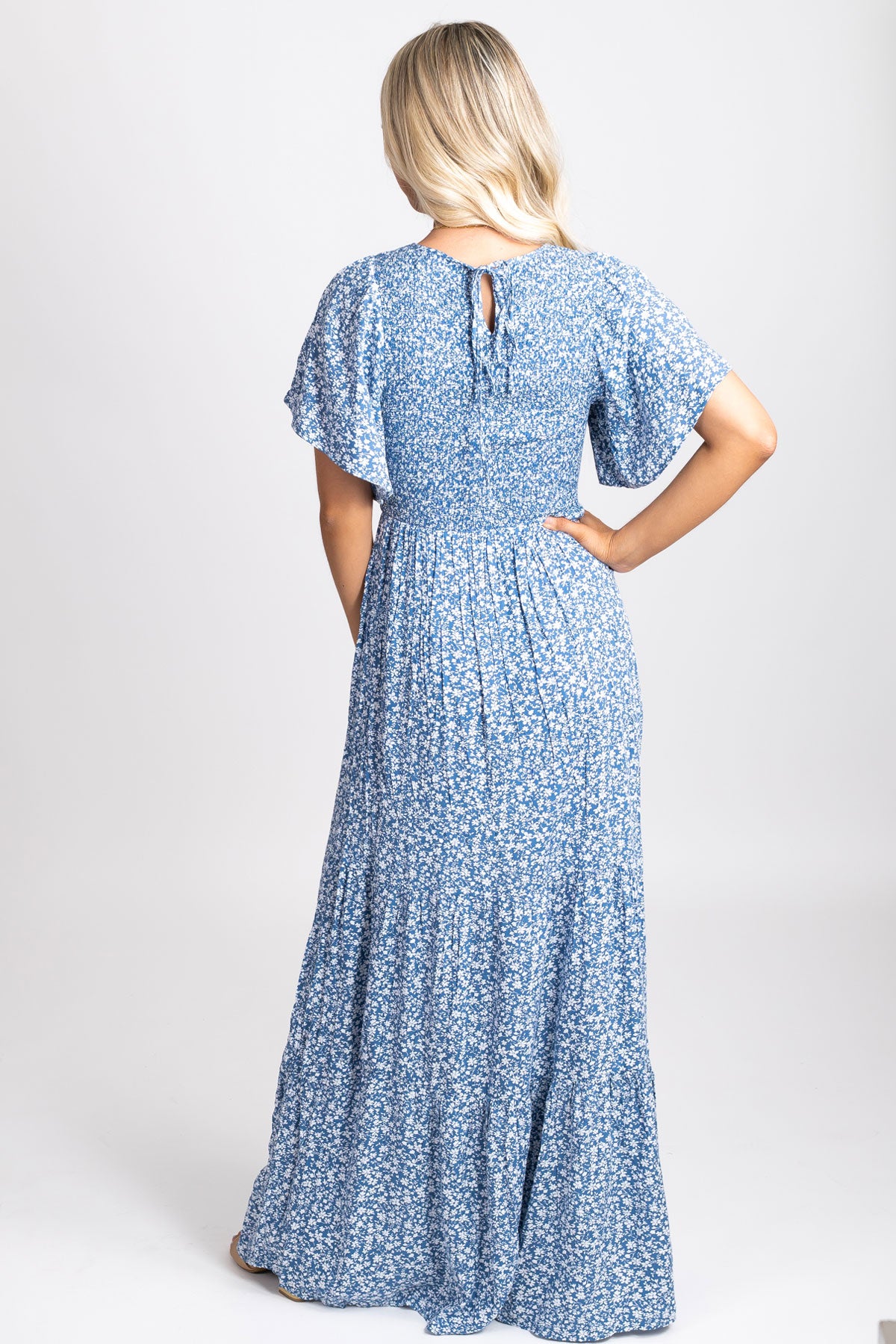 women's maxi dress blue floral patterened dress