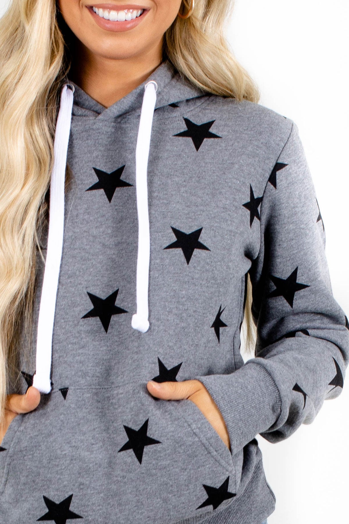 women's star patterned hoodie with pockets