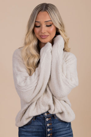 white long sleeve pullover v-neck fuzzy sweater