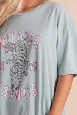 women's light green graphic tee for summer